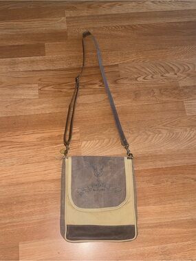 Vintage Wild Free Beige & Brown Crossbody Bag by
